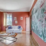 Villino Maria Private Garden&relax - Happy Вилла