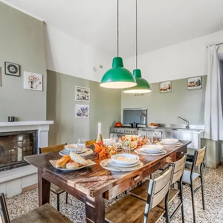 Villa Villino Maria Private Garden & Relax Near Maggiore - Happy *