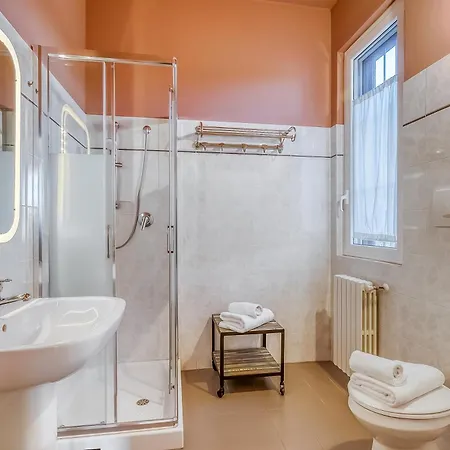 Villino Maria Private Garden & Relax Near Maggiore - Happy Villa