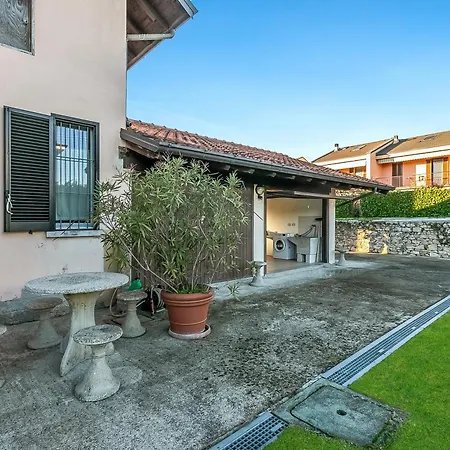 Villino Maria Private Garden & Relax Near Maggiore - Happy Angera