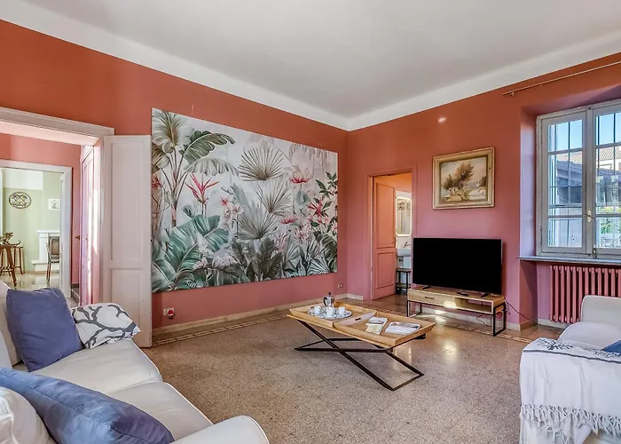 Villino Maria Private Garden&relax - Happy Angera