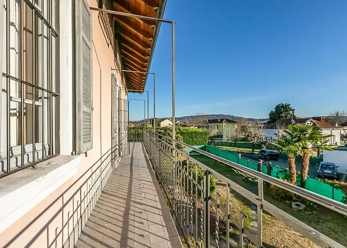 Villino Maria - Happy Villa Angera